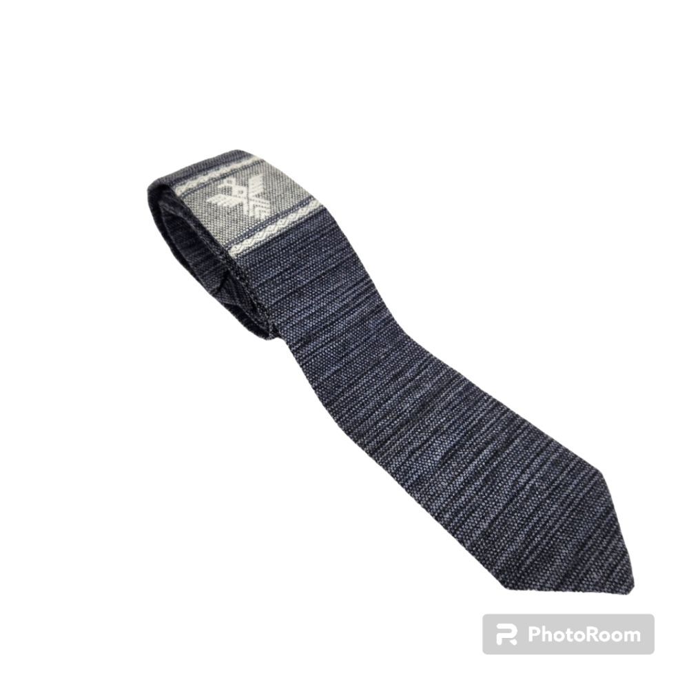 Artesania Landa Handmade Peruvian Wool Duck Wing Aviation Tie - Picture 2 of 4